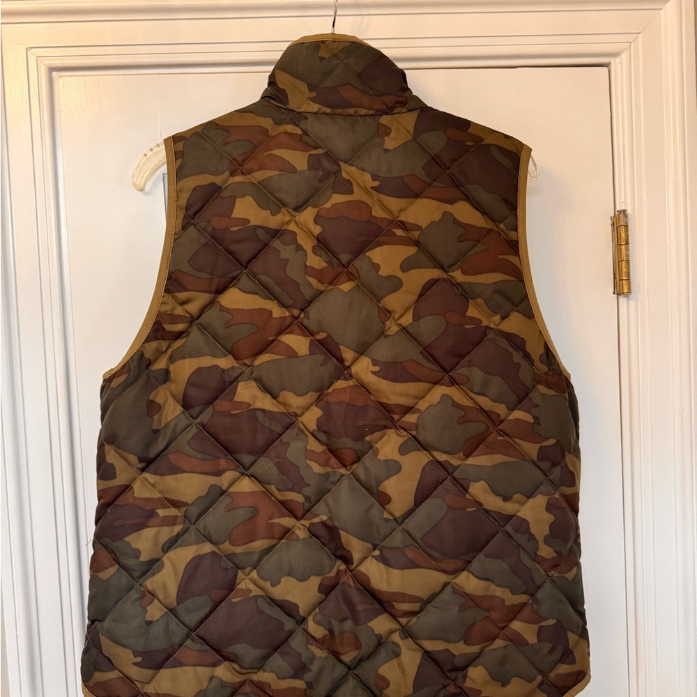 J. Crew Womens Camouflage Puffer Vest, Size L